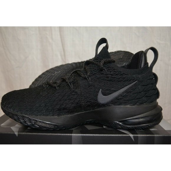 Nike Air Zoom Lebron 15 \